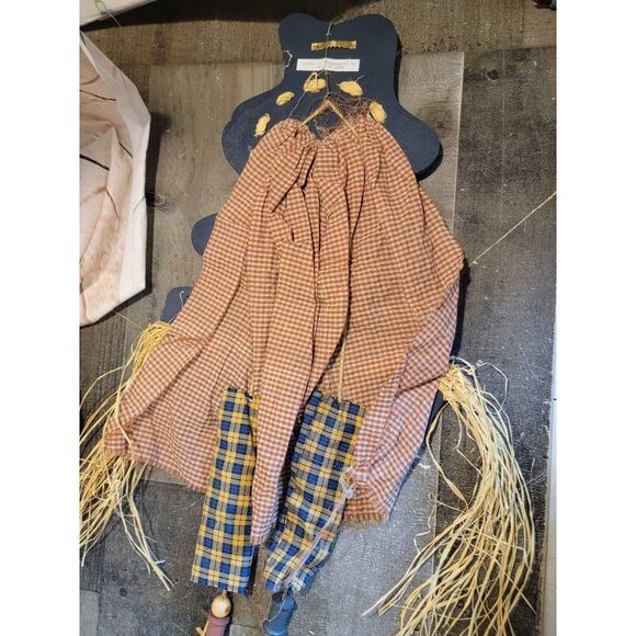 Happy harvest scarecrow fall sign Decor figure - Picture 7 of 7